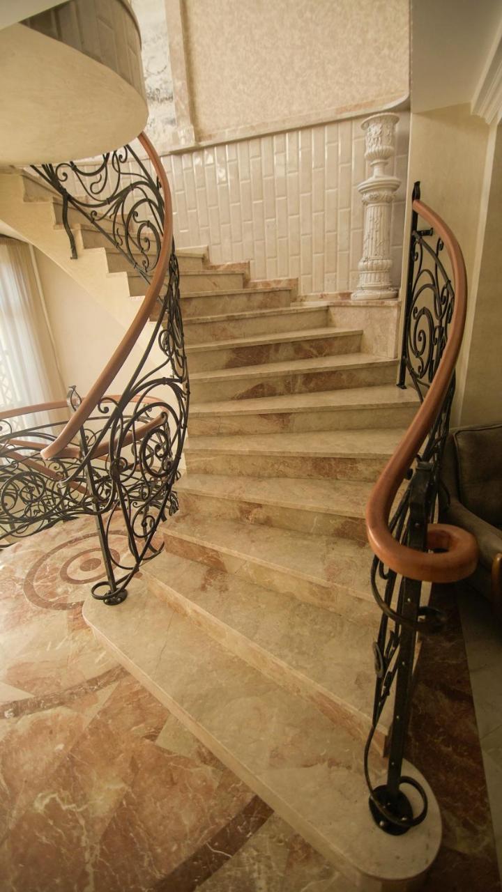 Hotel Juralius Tbilisi Ngoại thất bức ảnh