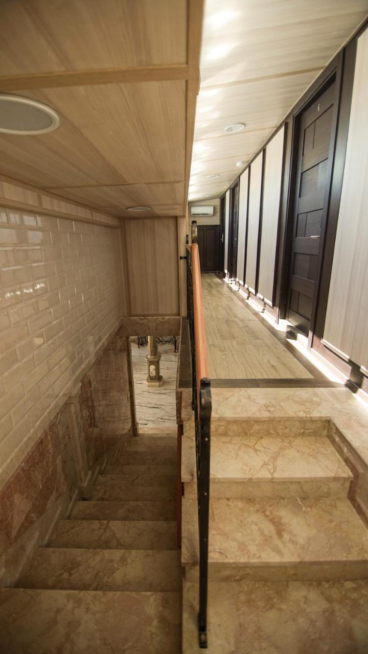 Hotel Juralius Tbilisi Ngoại thất bức ảnh