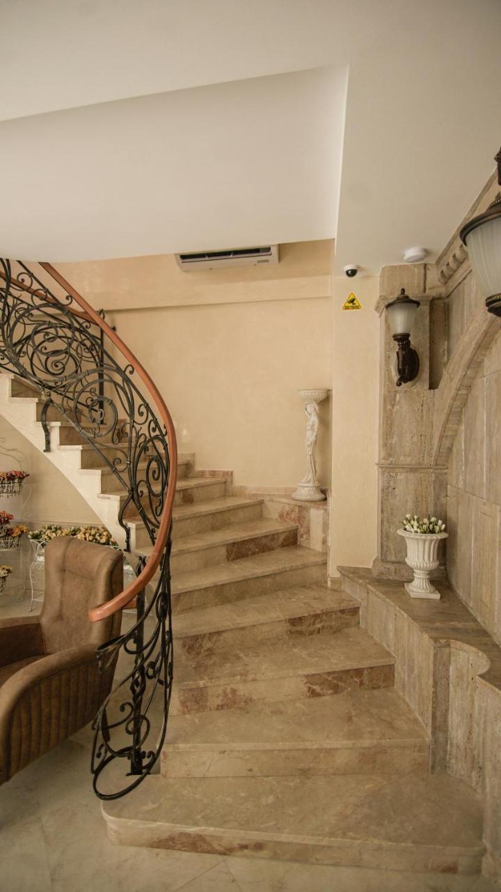 Hotel Juralius Tbilisi Ngoại thất bức ảnh