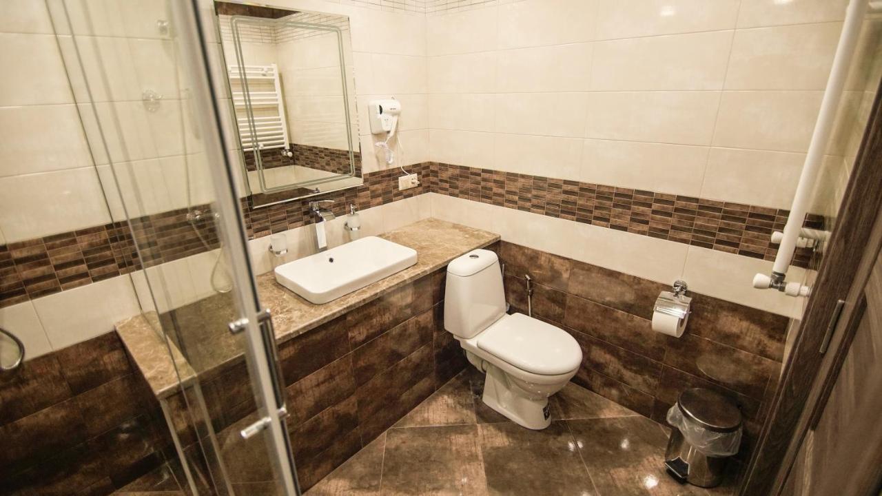 Hotel Juralius Tbilisi Ngoại thất bức ảnh