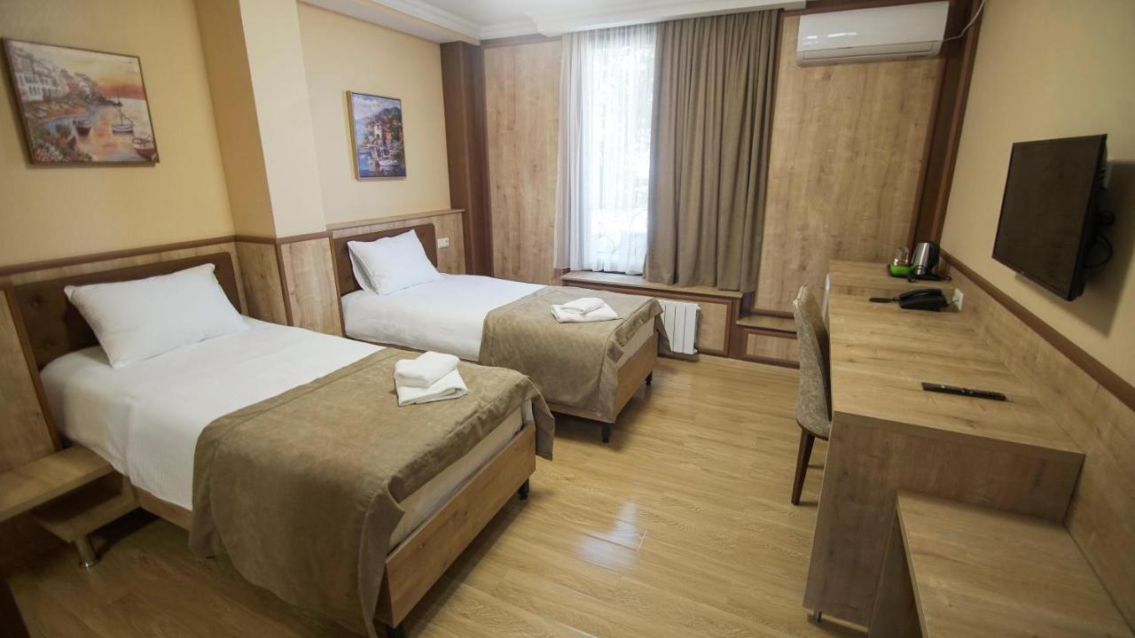 Hotel Juralius Tbilisi Ngoại thất bức ảnh