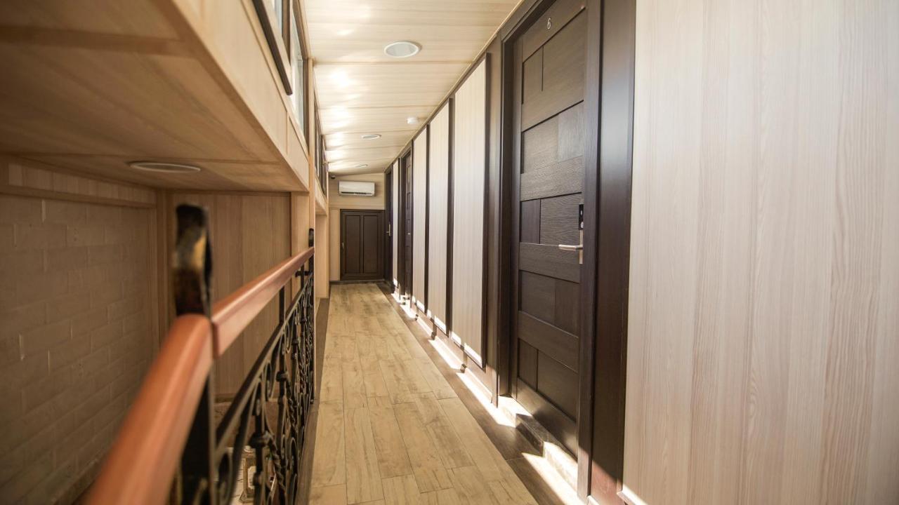Hotel Juralius Tbilisi Ngoại thất bức ảnh