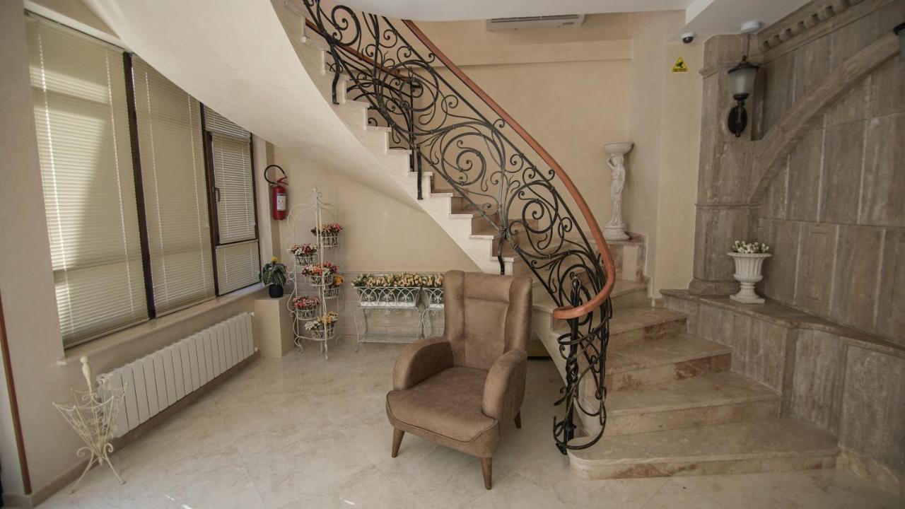 Hotel Juralius Tbilisi Ngoại thất bức ảnh
