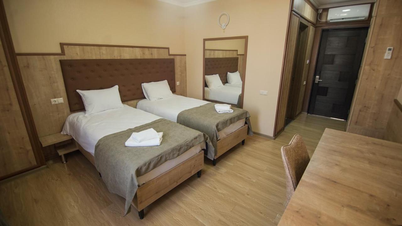 Hotel Juralius Tbilisi Ngoại thất bức ảnh