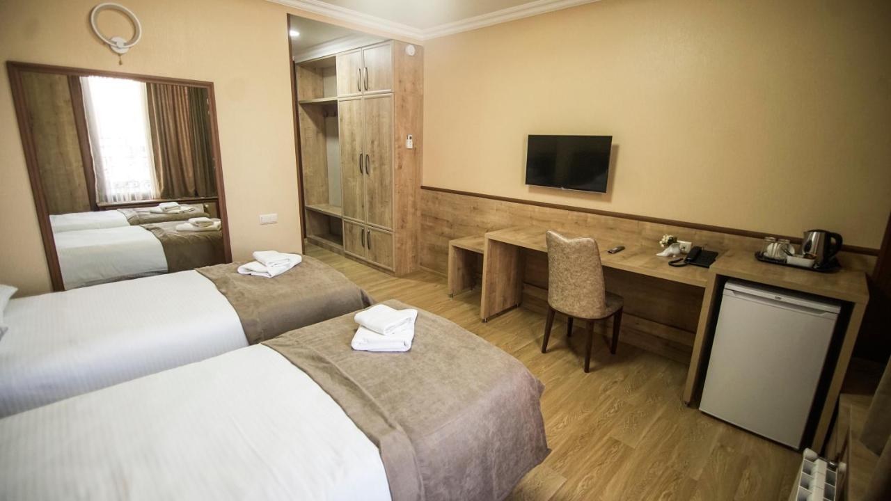 Hotel Juralius Tbilisi Ngoại thất bức ảnh