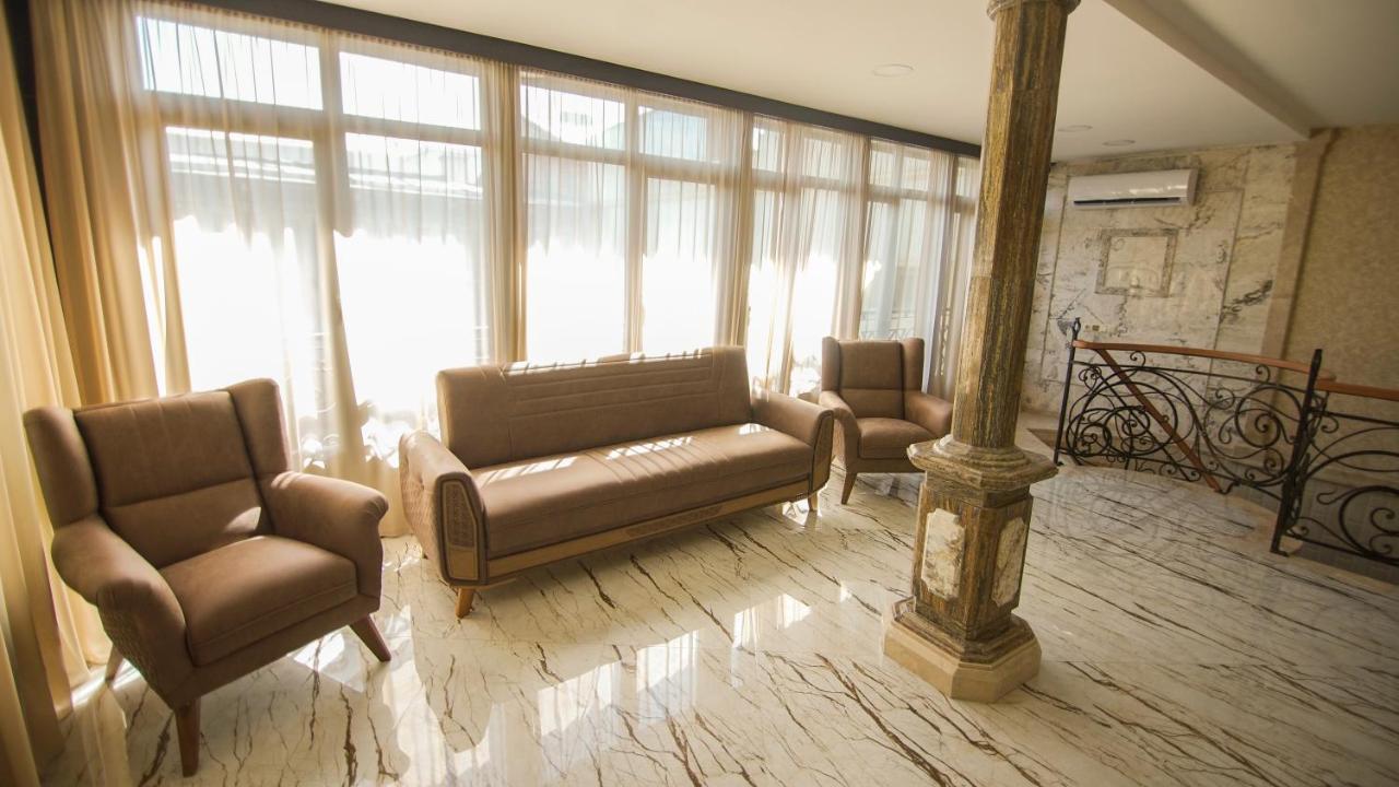 Hotel Juralius Tbilisi Ngoại thất bức ảnh